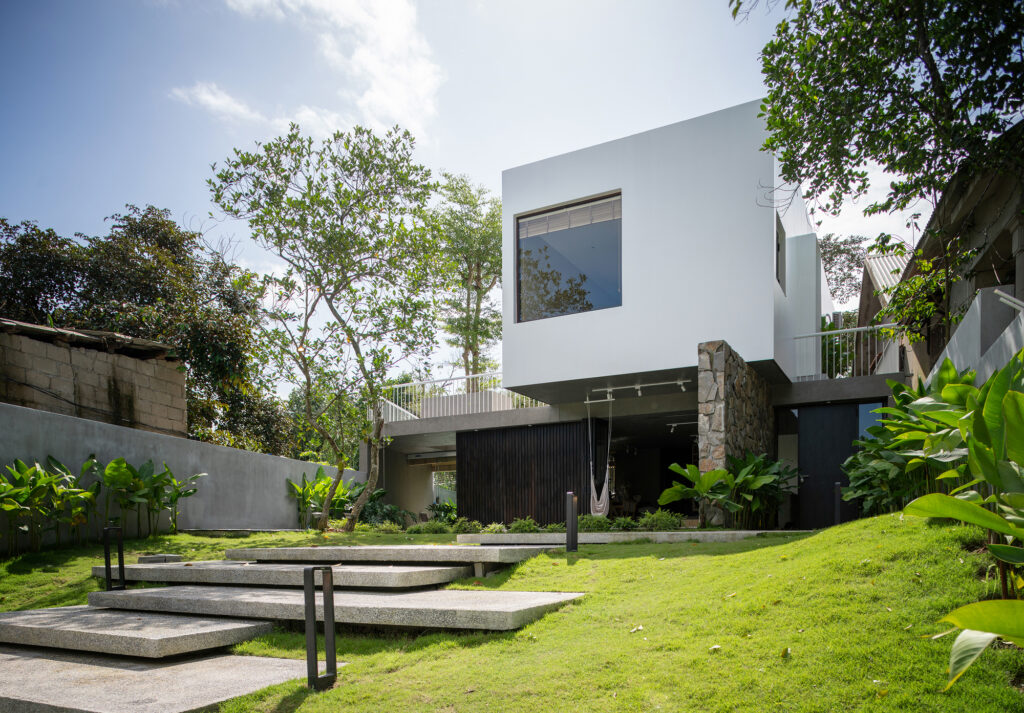 	
steps to buying a house for the first time